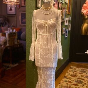 Elegant Long Sleeve Lace Dress